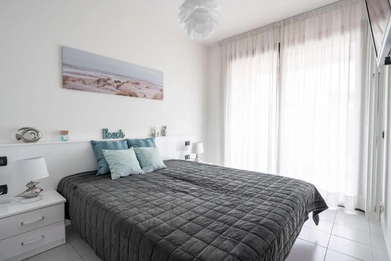 Immobiliare Jvl - Santa Monica Apartment Lido di Jesolo Italy