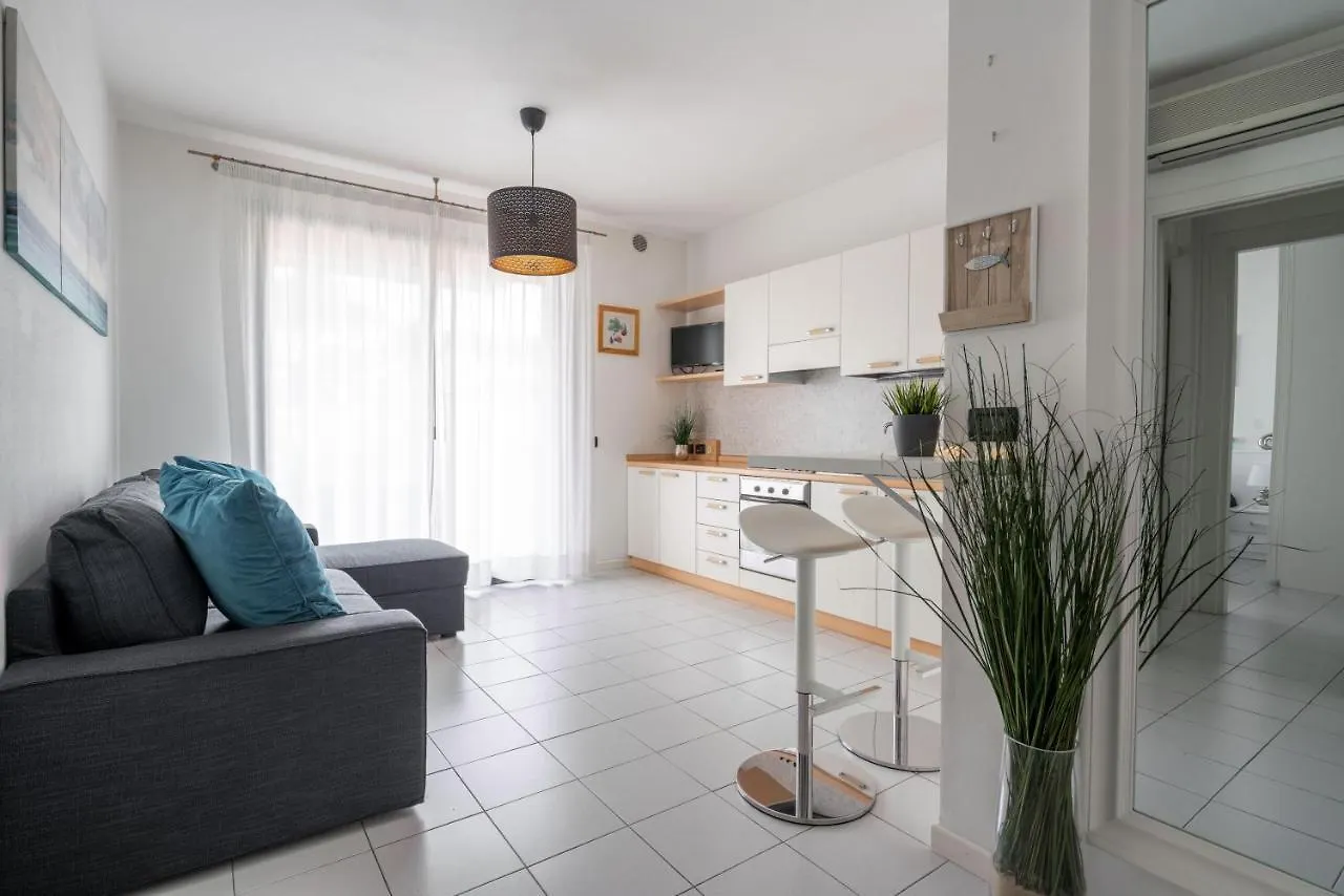 Immobiliare Jvl - Santa Monica Apartment Lido di Jesolo