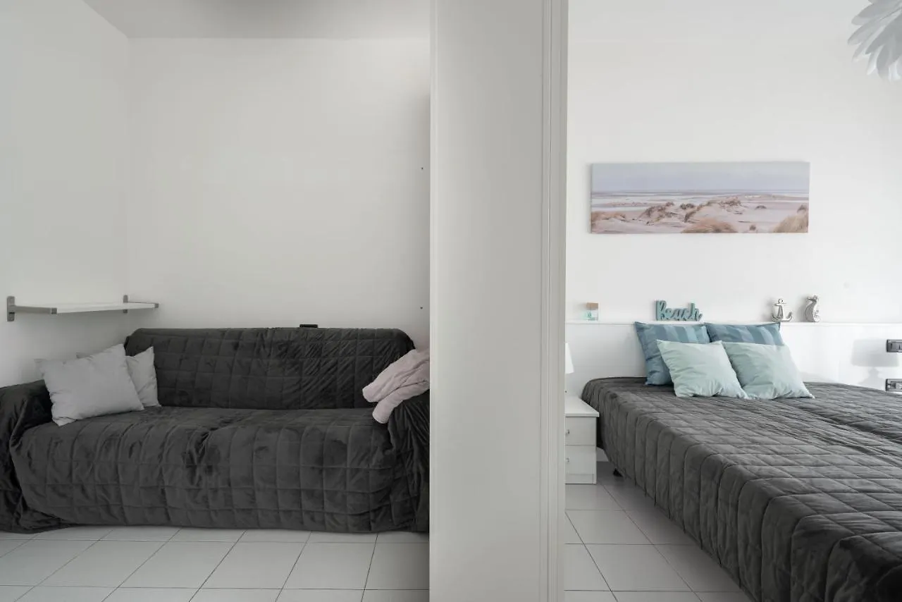 Immobiliare Jvl - Santa Monica Apartment Lido di Jesolo