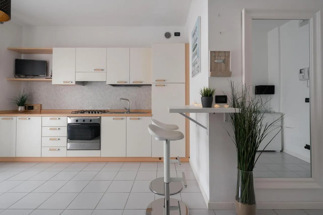 Immobiliare Jvl - Santa Monica Apartment Lido di Jesolo