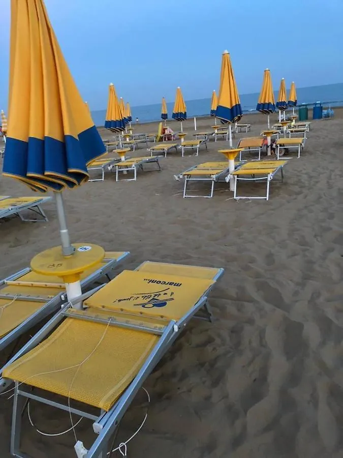 Immobiliare Jvl - Santa Monica Apartment Lido di Jesolo
